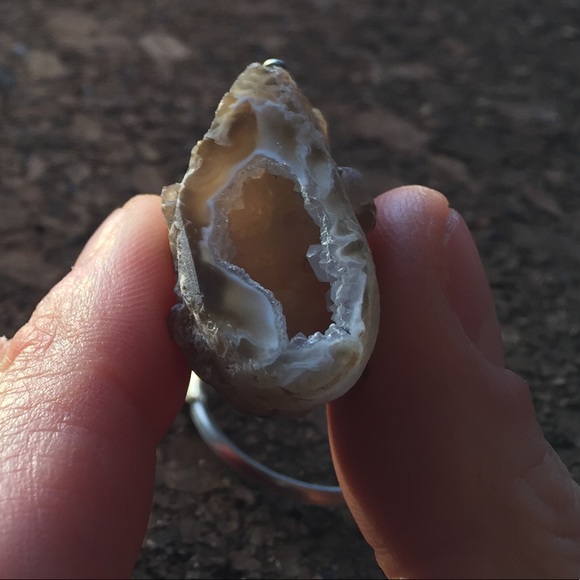 Natural Agate with Druzy Keychain - Half Geode - Picture 10 of 13